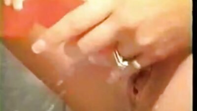 Pojke knullade sin supersexiga flickvänner mamma